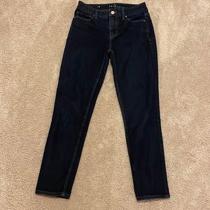 Dark denim jeans with no rips
